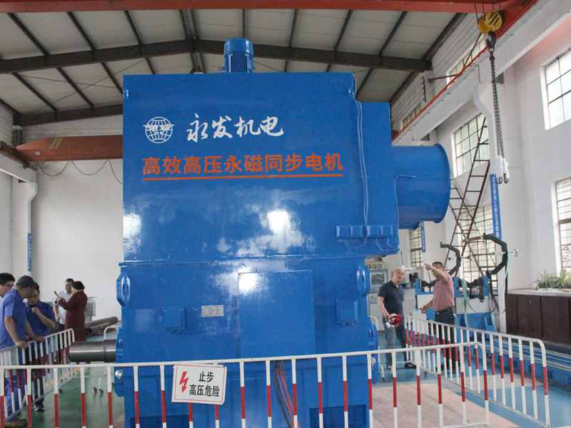 公司為云南昆鋼嘉華水泥企業(yè)定制生產(chǎn)的4000KW 10000V永磁同步電機(jī)運(yùn)行現(xiàn)場